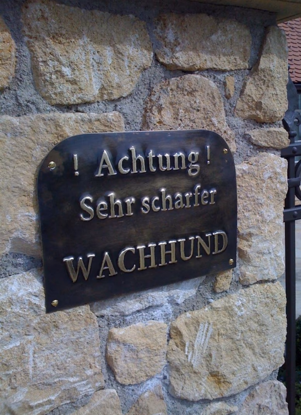 Metallschild Achtung! Sehr scharfer Wachhund